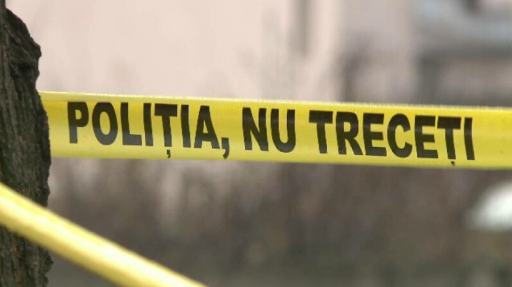 Crimă șocantă la Telenești. Doi bărbați au bătut cu cruzime un amic, apoi l-au ars în timp ce ultimul încă era în viață